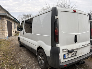Opel Vivaro 1.9 74kW (4 фото из 14)