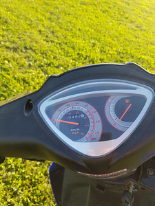 Скутер A9 50cc (9 фото из 9)