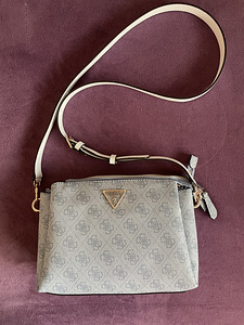 Guess crossbody kott (1 foto / 7)