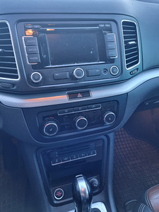 Volkswagen Sharan 2.0Tdi Highline (7 foto / 7)