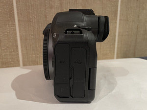 Canon EOS R6 Mark II (5 foto / 8)