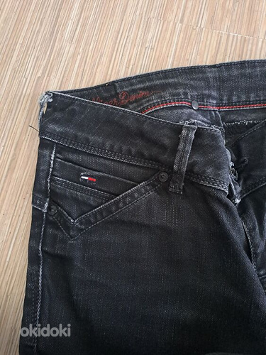 Tommy Hilfiger любит новые джинсы S (фото #2)