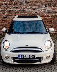 Mini cooper D Clubman (2 фото из 10)