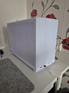 Компьютер ryzen 5 (2 фото из 2)