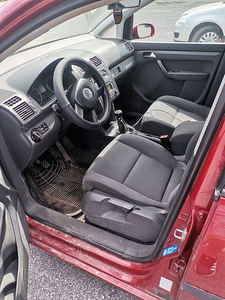 Volkswagen Touran (2 foto / 5)