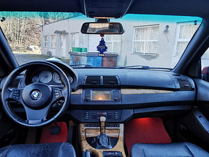BMW x5 4.8is (8 foto / 13)