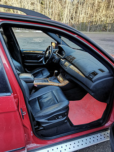 BMW x5 4.8is (11 foto / 13)