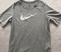 Nike спортивная блузка 158 см