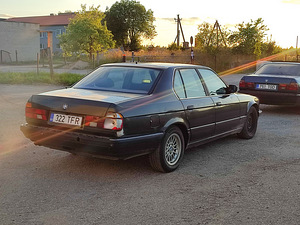 2x BMW e32 730iA m30b30 (9 фото из 13)