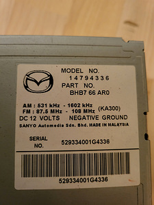 Autoraadio Mazda (2 foto / 3)