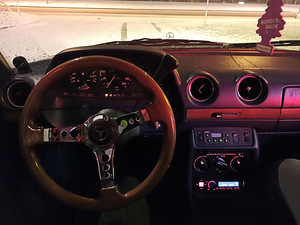 Vahetada Mercedes Benz W123 (3 foto / 9)