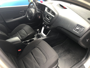 KIA CEE'D SPORTSWAGON 1,6 GDi-16V (83.836km) (9 foto / 15)