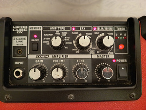 Roland Micro Cube GX (2 foto / 4)