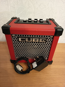 Roland Micro Cube GX (4 foto / 4)