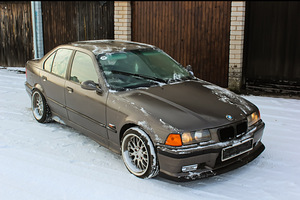 BMW 318i 1.8 83kw E36 (5 foto / 14)