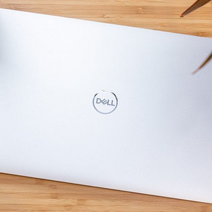 Dell Precision 5540 i9 32GB RAM 15.6 FHD T2000 GPU win 10/11 (2 foto / 2)