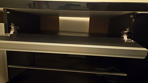 Stiilne ja praktiline IKEA TV-alus. müüdud (3 foto / 6)