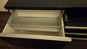 Stiilne ja praktiline IKEA TV-alus. müüdud (6 foto / 6)
