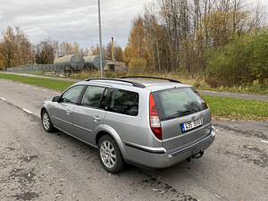 Ford Mondeo Ghia 2.0 96kw (4 foto / 11)