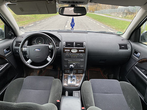 Ford Mondeo Ghia 2.0 96kw (9 foto / 11)