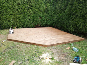Terrasside, lehtlate, külalistemaja ehitus (1 foto / 10)