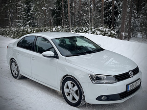 Volkswagen Jetta 2014a (4 foto / 10)