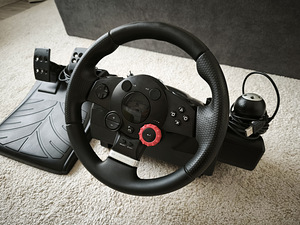 Logitech driving force gt mängurool (2 foto / 2)