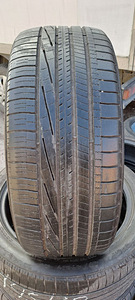 SUVEREHVID GOODYEAR 245 45 R19 (2 foto / 2)