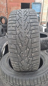 Шипованные шины / Зимние шины 245 40 18, Nokian Hakkapeliitta 7 (2 фото из 2)