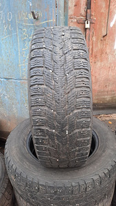 Talverehvid / M+S 215 65 16c, Nokian Hakkapeliitta CR3 , 7mm (1 foto / 1)