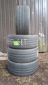 SUVEREHVID MICHELIN 255 40 R20 (2 foto / 2)