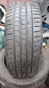 SUVEREHVID 205 50 R17 VREDESTEIN (1 foto / 1)