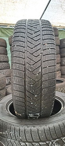 ЗИМНИЕ ШИНЫ PIRELLI 235 65 R17 (1 фото из 2)