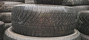 ЗИМНИЕ ШИНЫ 225 50 R17 (1 фото из 3)
