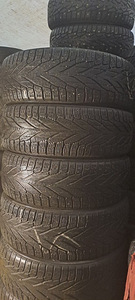 TALVEREHVID NOKIAN 215 65 16 (3 foto / 4)