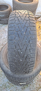 ЗИМНИЕ ШИНЫ / ШИПОВАННЫЕ ШИНЫ / PIRELLI / 235 65 R17 (1 фото из 3)