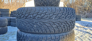 TALVEREHVID / 205 55 R16 / GOODYEAR / NOKIAN / PIRELLI / ... (3 foto / 8)