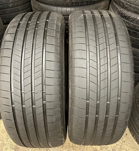 ЛЕТНИЕ ШИНЫ 235 50 20 (1 фото из 2)