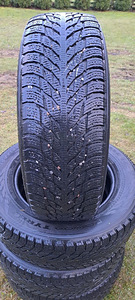 M+S SUVEREHVID NOKIAN 225 65 r17 (1 foto / 4)