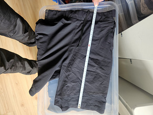 Мужские шорты Under Armour, размер M (4 фото из 4)