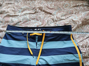 Новые мужские шорты Billabong 31 (3 фото из 5)