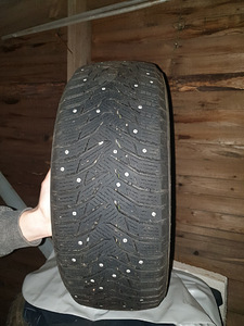 215/55 r17 Talverehvid KUMHO (1 foto / 3)