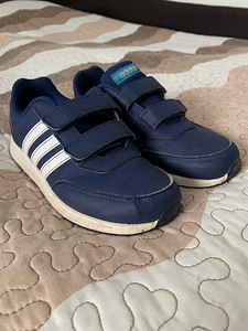 Кроссовки 32 адидас (4 фото из 4)
