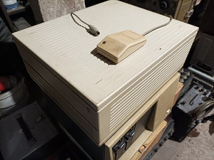 Apple Macintosh IIcx (7 foto / 7)