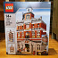 Lego 10224 Town Hall (foto #1)