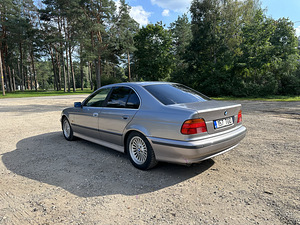 BMW 540 (2 foto / 6)