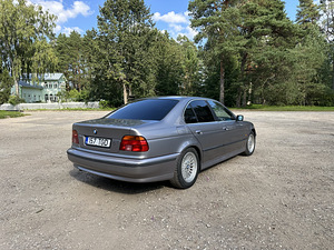 BMW 540 (3 foto / 6)