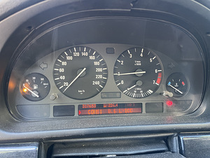 BMW e39 525i manuaal (7 foto / 14)
