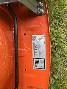 Iseliikuv muruniiduk Husqvarna, garantii (4 foto / 4)