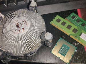 I5 4590 + 8+8gb ddr 3 1600mhz ram ja cpu jahuti (1 foto / 1)